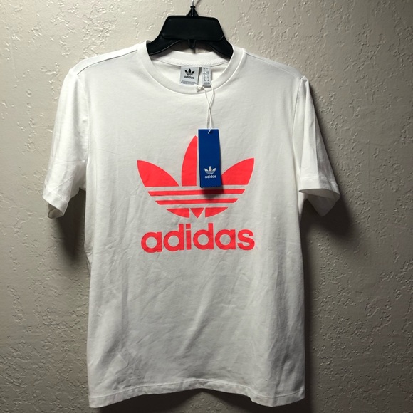 adidas Tops - 🔥LAST CHANCE🔥 Adidas Trefoil Tee